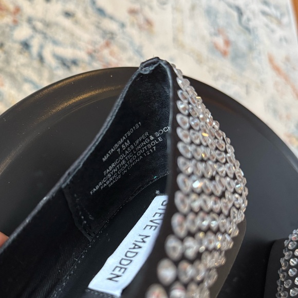 New Steve Madden Delphine Flat with Rhinestone-covered fabric upper - Picture 5 of 12